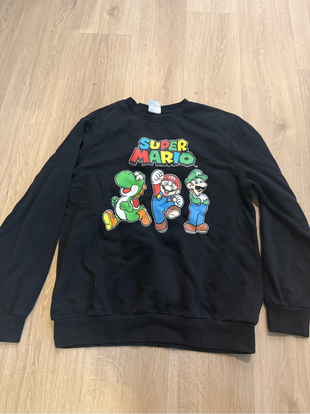 Super Mario Black Crewneck Sweatshirt - Classic Character Graphic Adult M